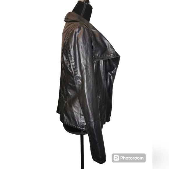 dcasual Vegan Leather Jacket with Shawl Collar - Small - Picture 4 of 8